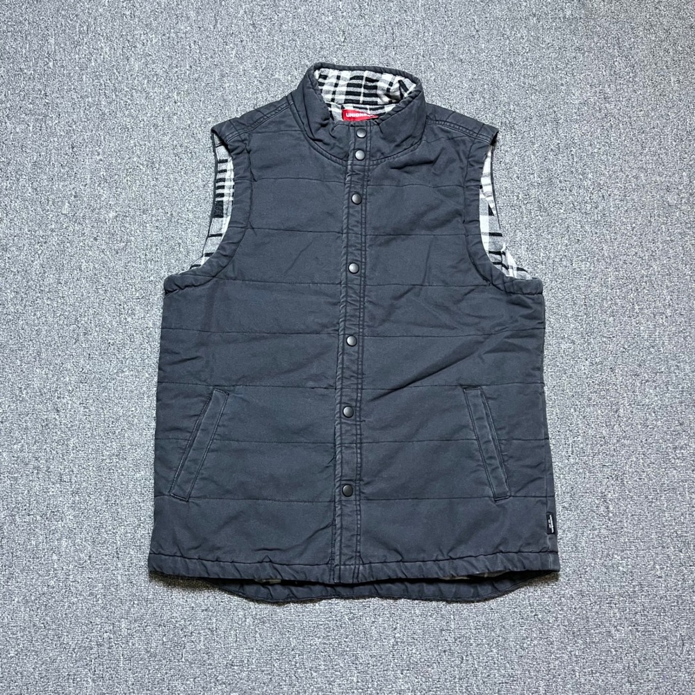 Unionbay Vest Medium Gray Plaid Flannel Lined Quilted Snap‎ Front Gilet